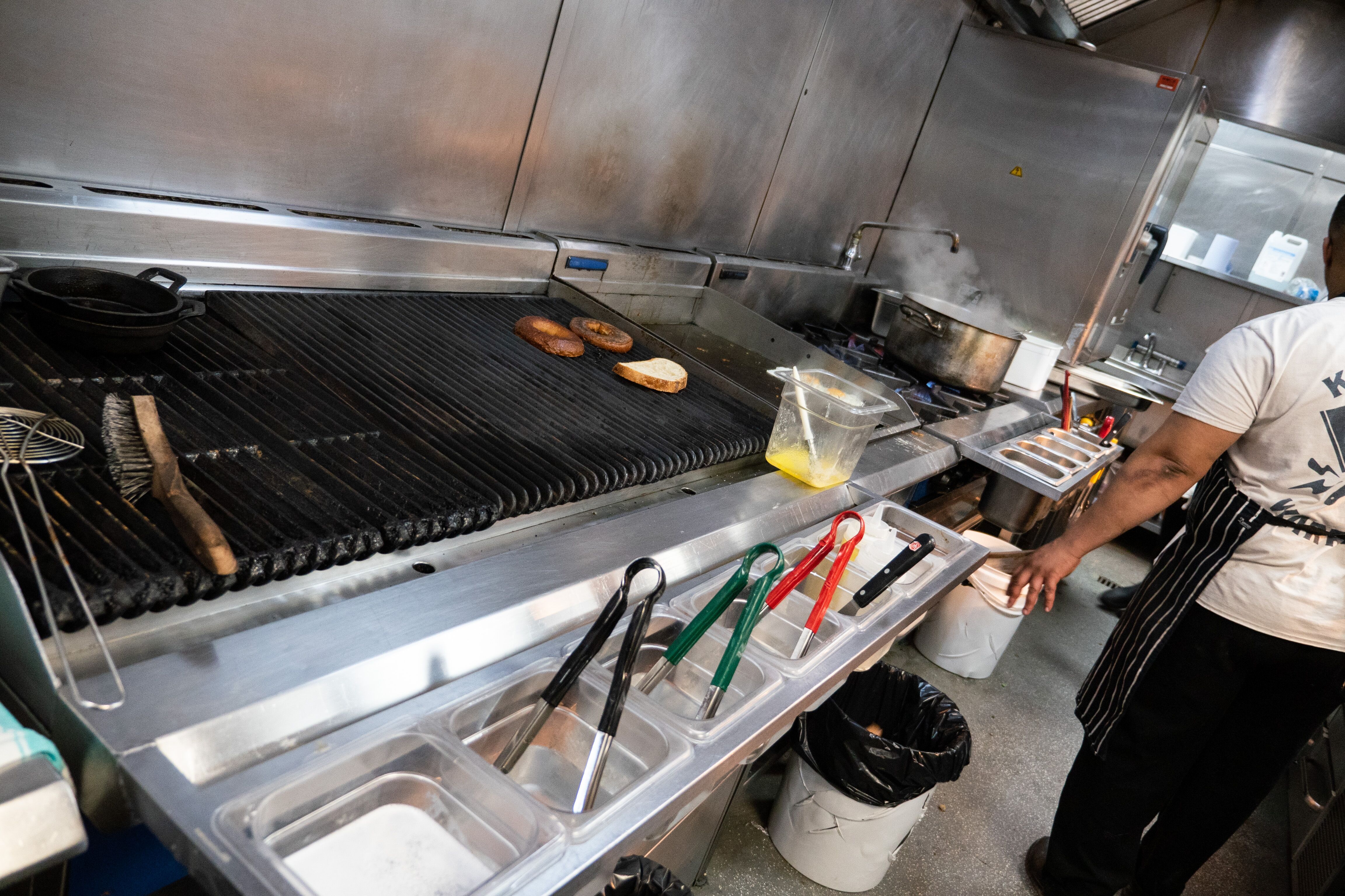 Grill, griddles and chargrills: what's the difference?
